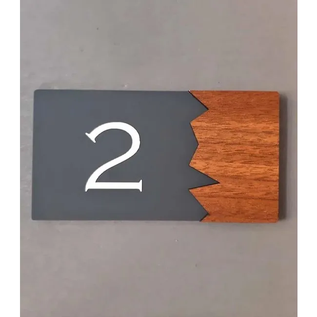 Wooden Serisi Pleksi Kapı Numarası SM-WSKN33