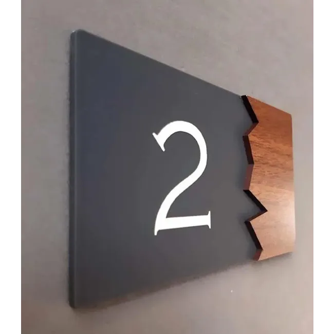 Wooden Serisi Pleksi Kapı Numarası SM-WSKN33
